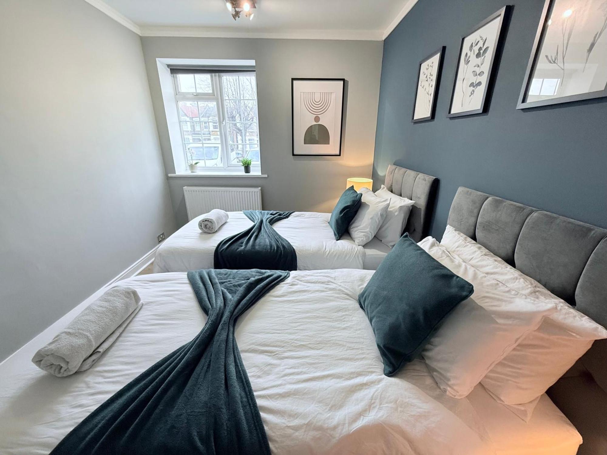Staylondon - Sleeps 6 With Free Parking - Tourist, Concerts & Matches Kültér fotó